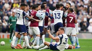 Tottenham fined £20,000 after accepting FA charge over incident in West Ham game Tottenham fined £20,000 after accepting FA charge over incident in West Ham game