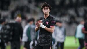 Chelsea ease to comfortable victory over Panathinaikos Chelsea ease to comfortable victory over Panathinaikos