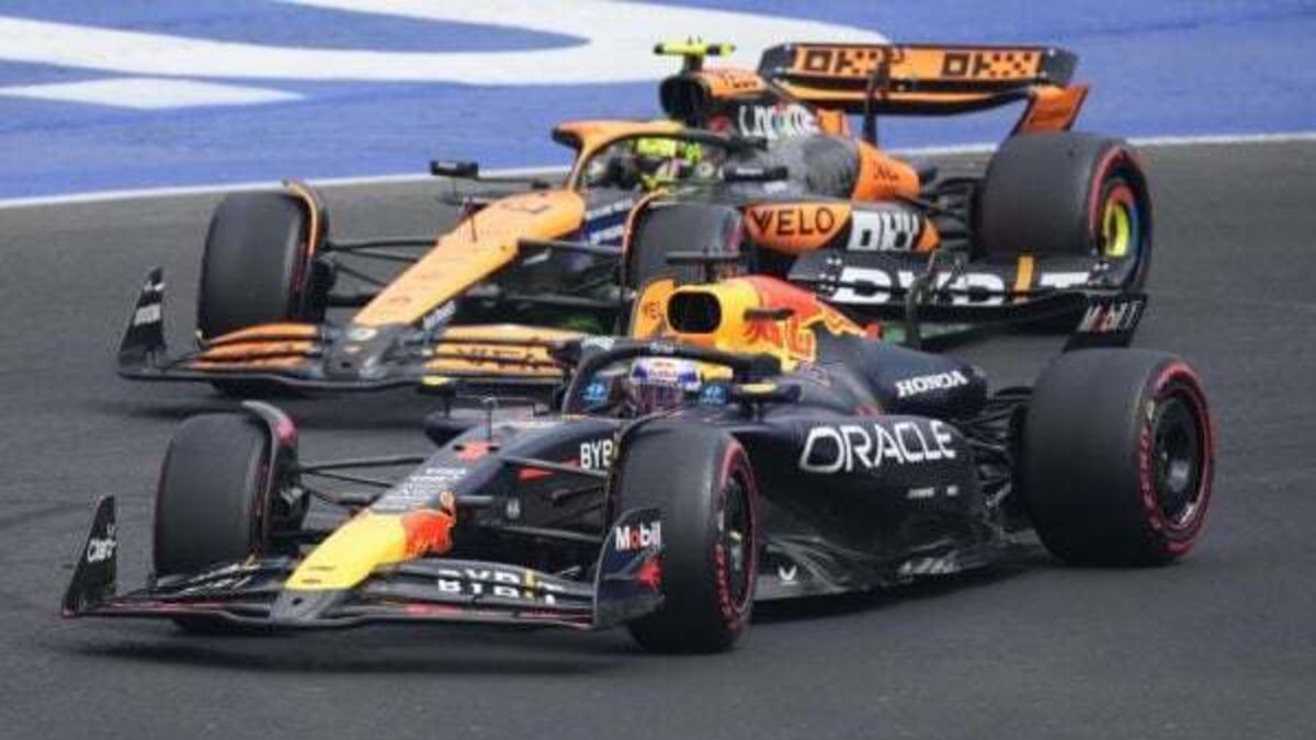 Max Verstappen qualifies ahead of title rival Lando Norris for Mexico Grand Prix
