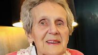 Death notice in Laois: Vivienne Bradley (née Allen) - Stradbally