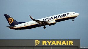 Ryanair reports 10% drop in average fares amid consumer ‘spending pressure’