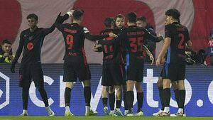 Robert Lewandowski on target again as Barcelona continue impressive form Robert Lewandowski on target again as Barcelona continue impressive form
