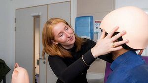 Irish woman wins award for invention to help cancer patients prevent hair loss