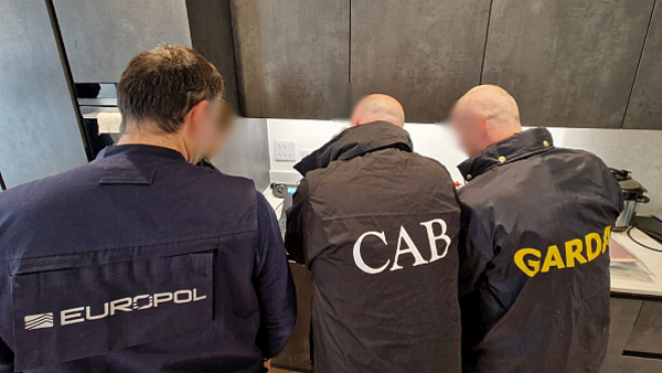 Gardaí arrest man and woman in connection with 'large-scale' money laundering