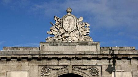 Woman who suffered brain injury in car accident sues South Tipperary County Council