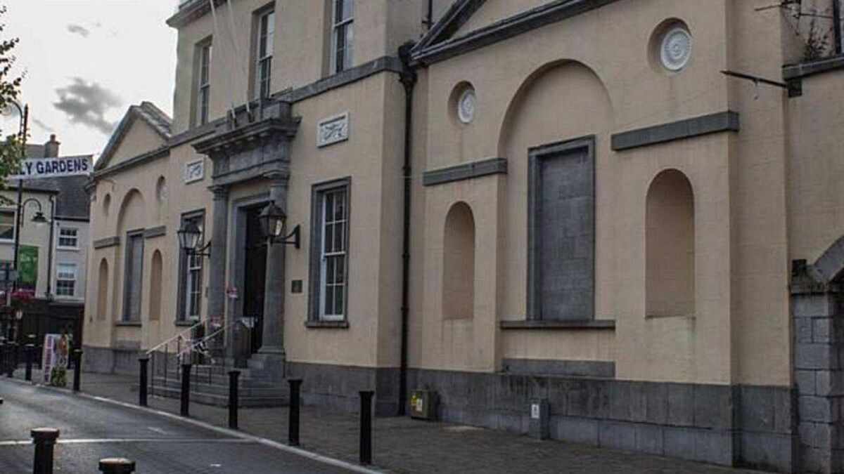 Laois teenager fined €200 for failing to give his name and address to gardaí