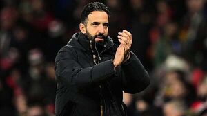 Ruben Amorim doing walkthroughs with Man United squad due to limited training Ruben Amorim doing walkthroughs with Man United squad due to limited training