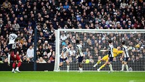 Tottenham drop points as Tom Cairney strike earns Fulham a draw Tottenham drop points as Tom Cairney strike earns Fulham a draw
