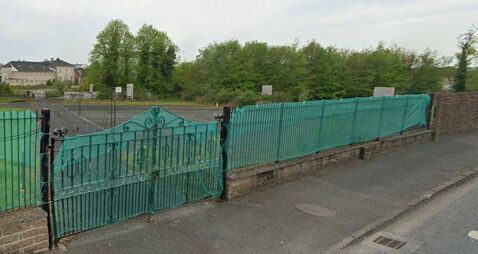 Calls to open old basketball court area for parking in Portlaoise