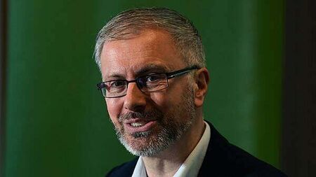 ‘Risk’ of going into government is worth it, Green Party leader says