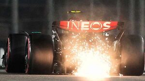 Lewis Hamilton suffers early elimination in Abu Dhabi qualifying Lewis Hamilton suffers early elimination in Abu Dhabi qualifying