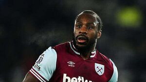 West Ham confirm Michail Antonio involved in road traffic accident