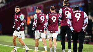 Michail Antonio had video call with West Ham team before their win over Wolves Michail Antonio had video call with West Ham team before their win over Wolves