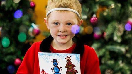 Little hero Caoimhe shares Christmas magic with sick children