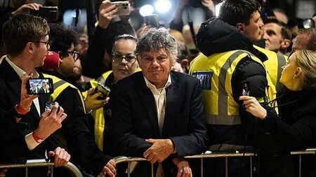 Taoiseach urges reflection on ‘disaffection from politics’ after Hutch votes