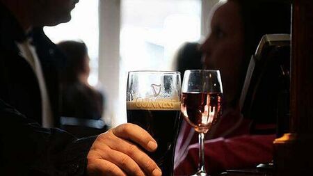 Dry January: Adults urged to consider going alcohol free to assess drinking habits