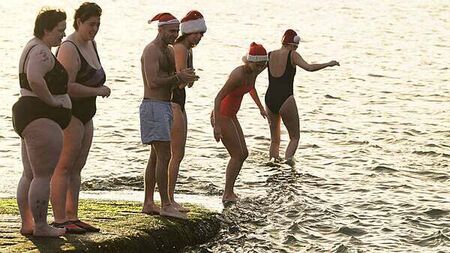 Dubliners brave ‘very cold’ Christmas sea swim