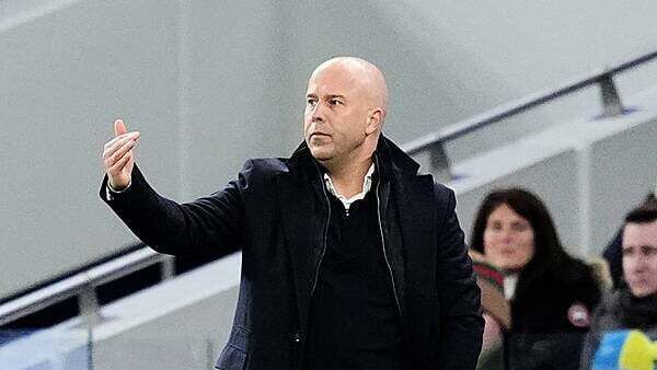 Liverpool boss Arne Slot looking forward to Ruud van Nistelrooy reunion