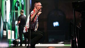 Damon Heta hits nine-dart finish but still exits World Championship Damon Heta hits nine-dart finish but still exits World Championship