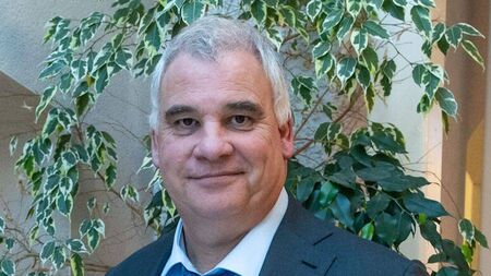 Buggy takes Portlaoise chair on his first day