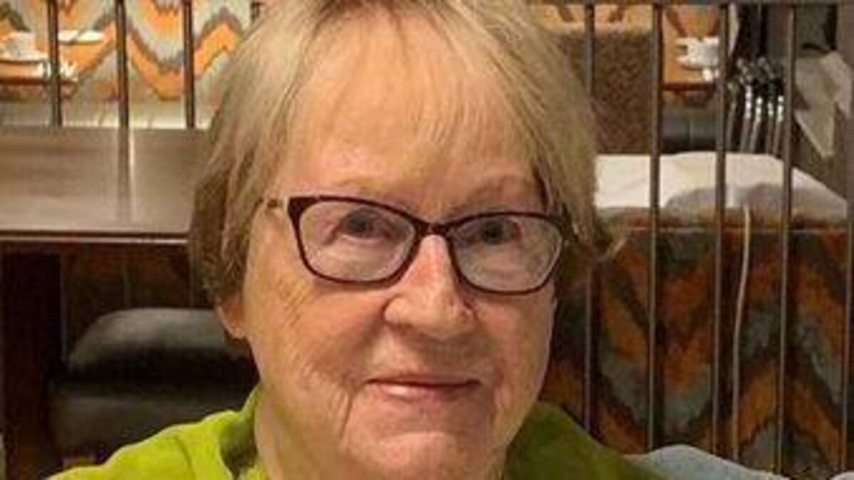Death notice in Laois: Elizabeth (Lil) O'Connell (née Murphy) - Stradbally