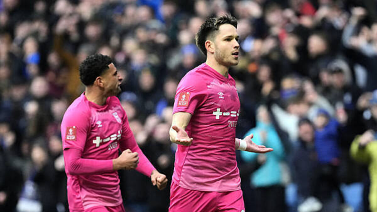 Jack Clarke and George Hirst in the goals as Ipswich cruise at Coventry