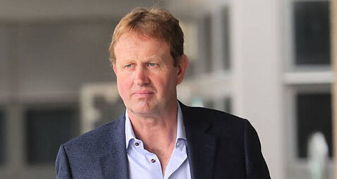 Prisons should not be ‘clogged up’ with non-violent offenders, minister says