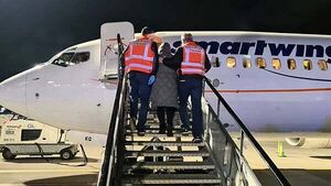 Charter flight used to deport 32 people to Georgia Charter flight used to deport 32 people to Georgia