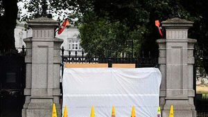 Man pleads guilty to driving into gates of Leinster House Man pleads guilty to driving into gates of Leinster House