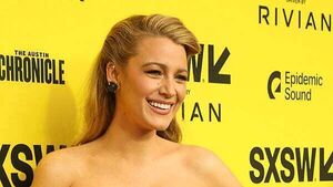 Blake Lively poses at Another Simple Favour world premiere amid legal battle Blake Lively poses at Another Simple Favour world premiere amid legal battle