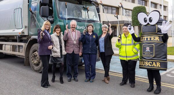 Carmel McNicholl, Director of Services; Evelyn Brownigg, administrative environment officer; Cllr Padraig Fleming, Cathaoirleach of Laois County Council; Emily Doyle, Litter Warden; Georgina Ireland, Senior Executive Officer; Mary McGill, Bord na Mona Recycling and Binji at County Hall for the launch of Clean Up Laois Week which runs from 31 March to 4 April. Photo: Alf Harvey. Carmel McNicholl, Director of Services; Evelyn Brownigg, administrative environment officer; Cllr Padraig Fleming, Cathaoirleach of Laois County Council; Emily Doyle, Litter Warden; Georgina Ireland, Senior Executive Officer; Mary McGill, Bord na Mona Recycling and Binji at County Hall for the launch of Clean Up Laois Week which runs from 31 March to 4 April. Photo: Alf Harvey.