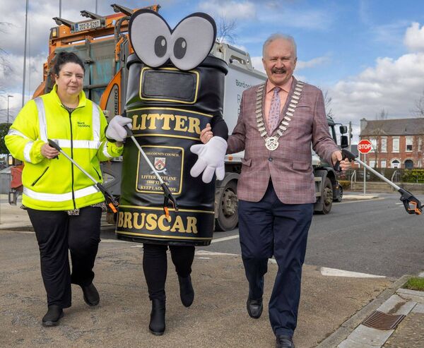 Cllr Padraig Fleming, Cathaoirleach of Laois County Council and Mary McGill, Bord na Mona Recycling with Binji at County Hall for the launch of Clean Up Laois Week which runs from 31 March to 4 April 2025. Photo: Alf Harvey. Cllr Padraig Fleming, Cathaoirleach of Laois County Council and Mary McGill, Bord na Mona Recycling with Binji at County Hall for the launch of Clean Up Laois Week which runs from 31 March to 4 April 2025. Photo: Alf Harvey.