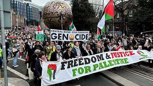 BDS co-founder addresses Palestine solidarity protest in Dublin