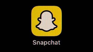 Man (39) jailed for sending sexual photos to more than 100 teen girls on Snapchat Man (39) jailed for sending sexual photos to more than 100 teen girls on Snapchat