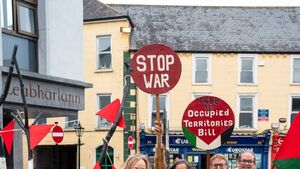 Peaceful protest in Portlaoise against the war in Palestine 