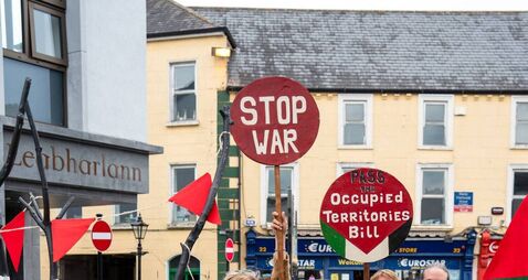 Peaceful protest in Portlaoise against the war in Palestine 
