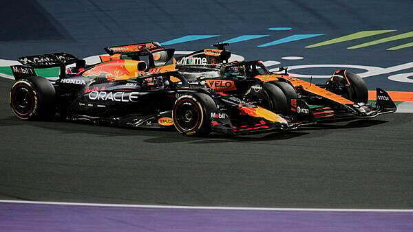 Oscar Piastri wins Saudi Arabian Grand Prix to lead drivers’ championship