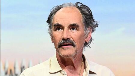 Mark Rylance condemns music festivals for turning London park into ‘prison camp’