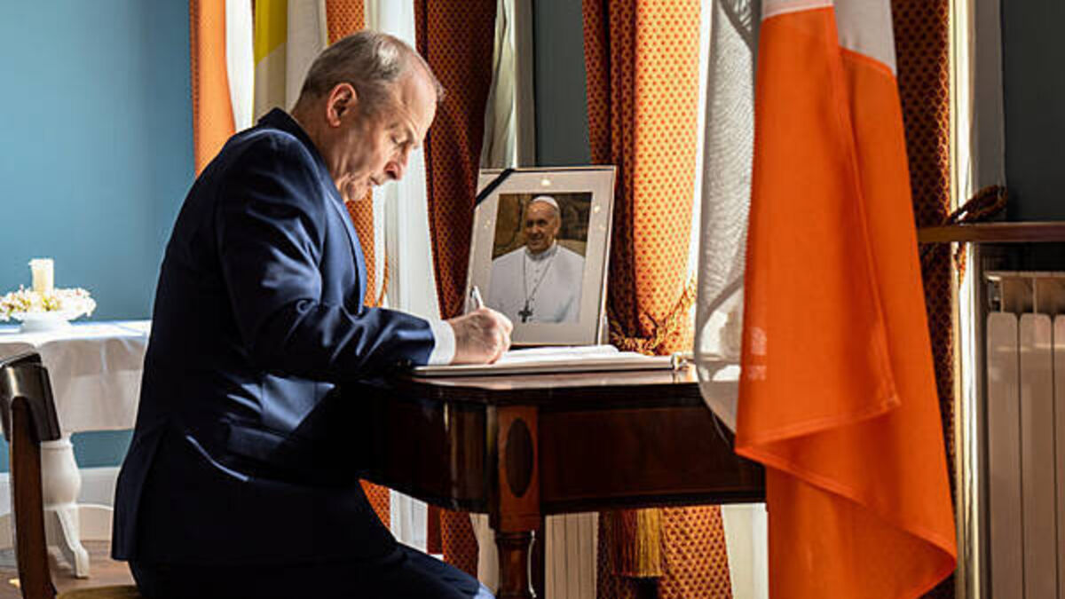 An Post offers to send Mass cards to the Vatican for free