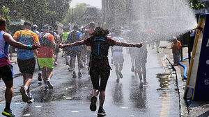 Thousands cross finish line of London Marathon as temperatures hit 22.2C Thousands cross finish line of London Marathon as temperatures hit 22.2C