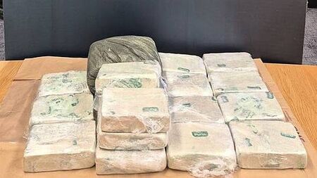 Two men arrested after €3m of heroin seized in Dublin
