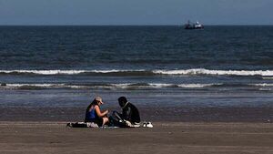 Met Éireann forecasting highest temperatures of 23 degrees next week Met Éireann forecasting highest temperatures of 23 degrees next week