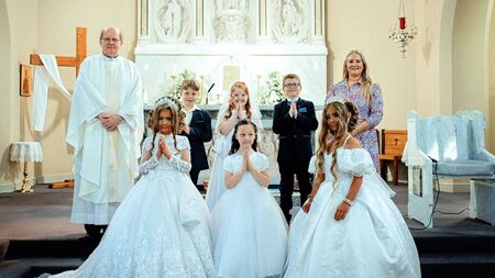 Sun shines down on First Holy Communion pupils of Arles NS 