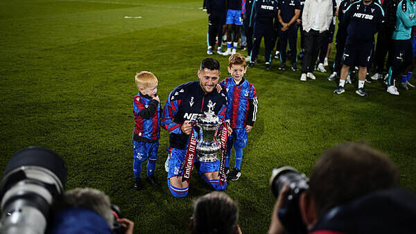 A perfect story – Oliver Glasner delighted to give Joel Ward winning send-off