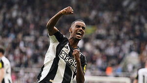 Newcastle boss Eddie Howe hopes ‘electric’ Alexander Isak is fit to face Everton Newcastle boss Eddie Howe hopes ‘electric’ Alexander Isak is fit to face Everton