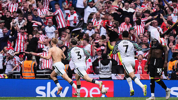 Super sub Tommy Watson fires Sunderland into Premier League after comeback win