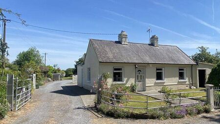 Idyllic Laois cottage for €250,000