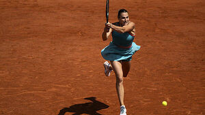 Aryna Sabalenka battles into semi-finals in bid for first French Open crown Aryna Sabalenka battles into semi-finals in bid for first French Open crown