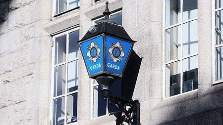 Gardaí arrest man in connection to robbery with a knife in Dublin