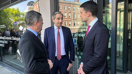 Harris warns of ‘dark cloud on the horizon’ amid US tariff threat